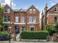 Недвижимость Knatchbull Road: 11