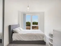 Недвижимость Woodley Crescent: 2