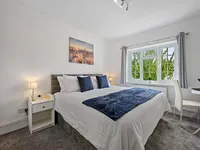 Недвижимость York Road, Acton: 2