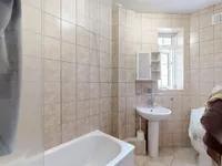 Недвижимость Cambridge Court, Sussex Gardens: 1