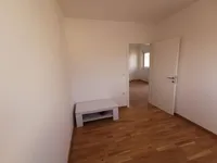 Недвижимость Двухкомнатная квартира Оприч: 8
