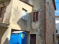 Недвижимость Семейный дом в Побрие: 2
