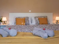 Недвижимость Семейный дом 180 м², Запад: 10