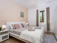 Недвижимость Семейный дом 180 м², Запад: 19