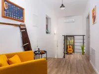 Недвижимость Семейный дом 180 м², Запад: 24