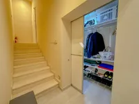 Недвижимость Четырехкомнатная квартира: 17