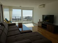 Недвижимость Четырехкомнатная квартира  
: 6