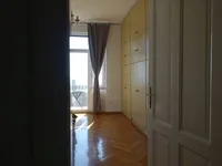 Недвижимость Четырехкомнатная квартира  
: 14