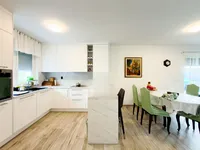 Недвижимость Дуплекс Ново Гриньян: 12