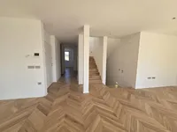 Недвижимость Квартира в районе Подутика: 5