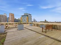 Недвижимость Dryden Building, Commercial Road: 13