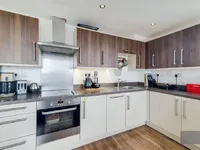 Недвижимость Church Road: 5