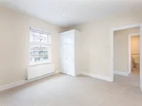 Недвижимость Upper Richmond Road: 8