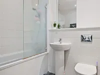 Недвижимость Hilltop Avenue: 2