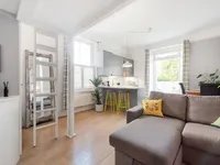 Недвижимость Gloucester Drive: 2