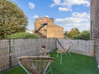 Недвижимость Gloucester Drive: 10