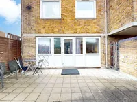 Недвижимость Cable Street: 10