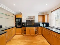 Недвижимость Hasker Street: 13