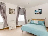 Недвижимость Lillie Road, Fulham: 1