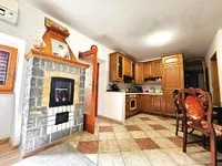 Недвижимость Квартира 4-комн в центре Копера: 1