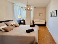 Недвижимость Четырёхкомнатная квартира на Долинской улице: 1