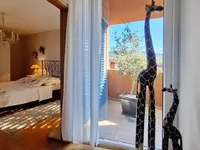 Недвижимость Четырёхкомнатная квартира на Долинской улице: 2