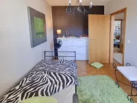 Недвижимость Четырёхкомнатная квартира на Долинской улице: 4