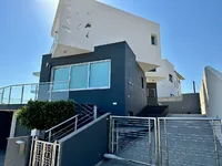 Недвижимость 6 Bedroom Villa For Sale in Agios Athanasios, Limassol: 3