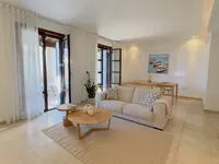 Недвижимость 2 Bedroom Apartment For sale in Agios Tychonas, Limassol: 4