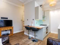 Недвижимость Battersea Park Road: 7