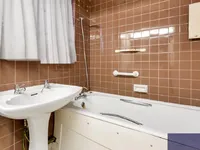 Недвижимость Kingswood Court, West End Lane: 3