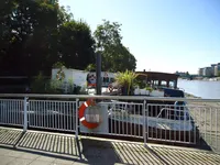 Недвижимость Westbridge Road: 4