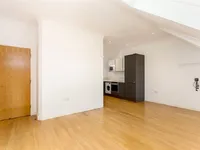 Недвижимость Kilburn Lane: 12