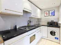 Недвижимость Amwell Street: 14