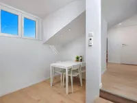 Недвижимость Трёхкомнатная квартира в центре: 16