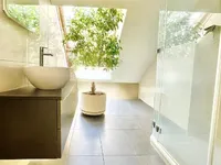 Недвижимость Apartment 5 rooms: 6