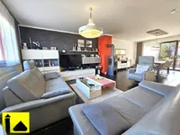 Недвижимость House 4 bedrooms for sale in Niederfeulen: 2