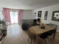 Недвижимость Apartment 2 bedrooms for sale in Colmar-Berg: 2