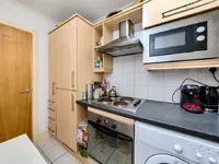 Недвижимость Grange Yard: 3