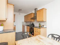 Недвижимость Bramlands Close: 13