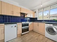 Недвижимость Gee Street: 8