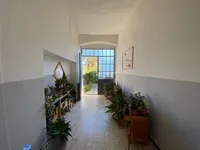 Недвижимость Двухкомнатная квартира в центре: 3