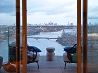 Недвижимость —: 9