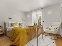 Недвижимость Семейный дом 313 м², Запад: 22