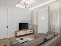 Недвижимость Трехкомнатная квартира в Центре: 2