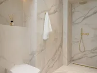 Недвижимость Трехкомнатная квартира в Центре: 13