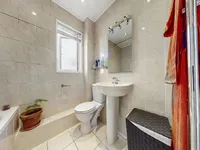 Недвижимость Bryn House, Broadfields Way: 3