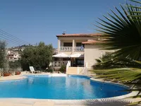 Недвижимость 3 Bedroom Villa For Sale in Agios Tychonas, Limassol.: 1