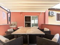 Недвижимость Дом с террасой Ново Пиран: 2