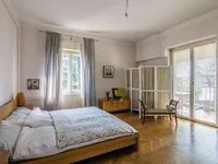 Недвижимость Квартира 4,5 комнаты Колезия: 5
